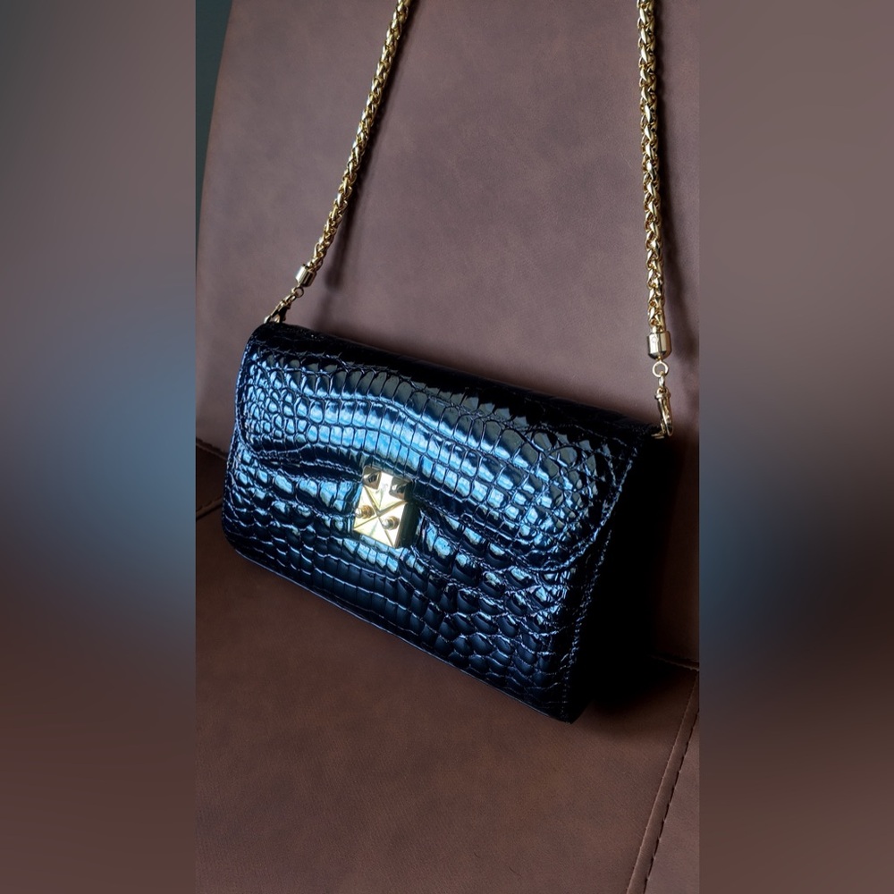 Authentic Crocodile Leather Crossbody by Kwanpen